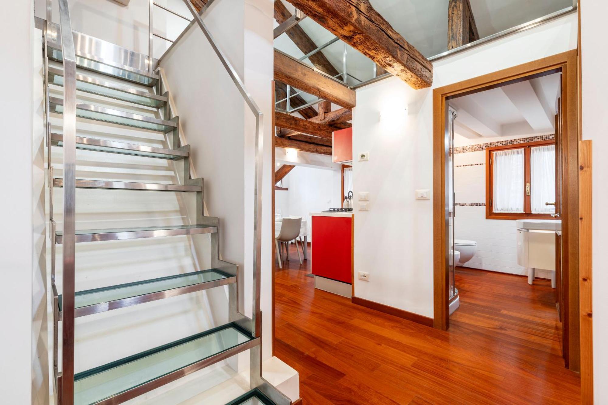Glass House - Loft 2 Minutes To Rialto Bridge & View Venesia Bagian luar foto